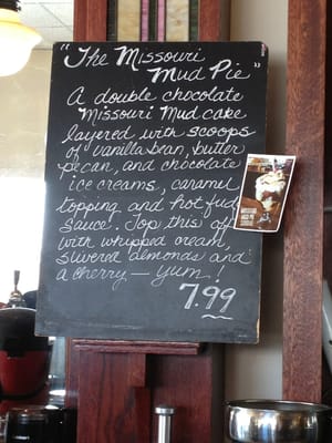 Clinton's Soda Fountain by null