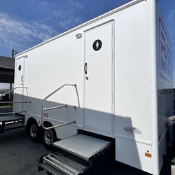 Rent A Toilet - 6 stall luxury restroom trailer