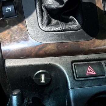 Allboro Custom - USB port - Auto Customization Near Me - Greenpoint, New York