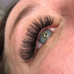 Lioness Lash and Beauty Artistry
