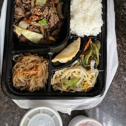 Bulgogi beef bento box came with soup and kimchi. I prefer this type of bulgogi not too sweet with a lot of sauce.