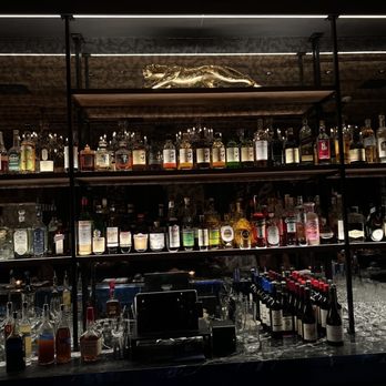 HIDE+SEEK - Inside the bottom bar - New American Near Me - Chicago, Illinois