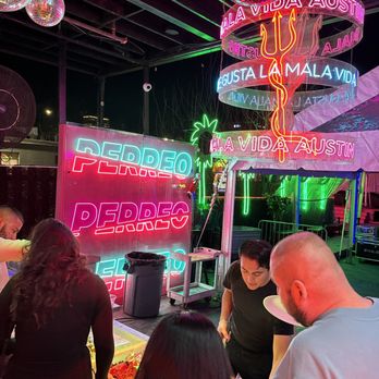 MALA VIDA - Updated January 2025 - 39 Photos & 24 Reviews - 708 E 6th