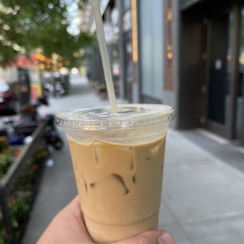Devoción - Iced latte - Coffee & Tea Near Me - Brooklyn, New York