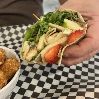 Crispy Edges - Strawberry wrap - Pizza Near Me - Festus, Missouri