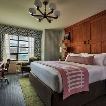 Graduate by Hilton Bloomington - Guest room - Hotels Near Me - Bloomington, Indiana Graduate by Hilton Bloomington - Guest room - Hotels Near Me - Bloomington, Indiana