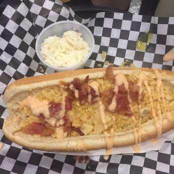 Los Verdes - Hot dog - Burgers Near Me - Miami, Florida