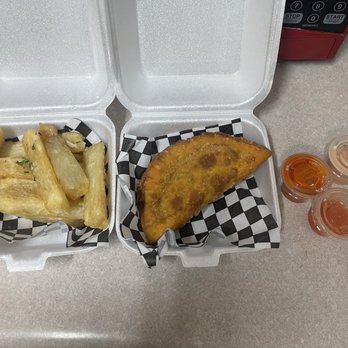 Batey Puerto Rican Gastronomy - Yucca frittes and crab empanada - Puerto Rican Near Me - Tucson, Arizona Batey Puerto Rican Gastronomy - Yucca frittes and crab empanada - Puerto Rican Near Me - Tucson, Arizona