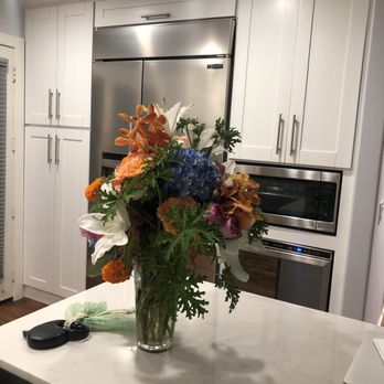 Matteson's Florist - Back of arrangement - Florists Near Me - Encinitas, California Matteson's Florist - Back of arrangement - Florists Near Me - Encinitas, California