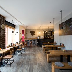 BAROS Burger - BAROS Burger - Gastraum