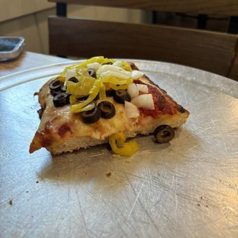 Mineos Pizza - Pizza Near Me - Hampton Township, Pennsylvania