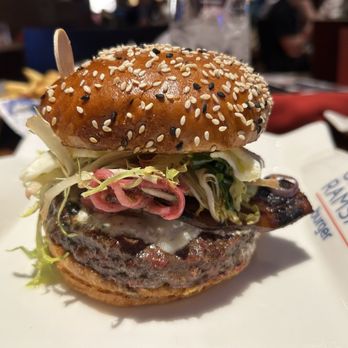 Gordon Ramsay Burger Las Vegas - Truffle burger - Burgers Near Me - Las Vegas, Nevada