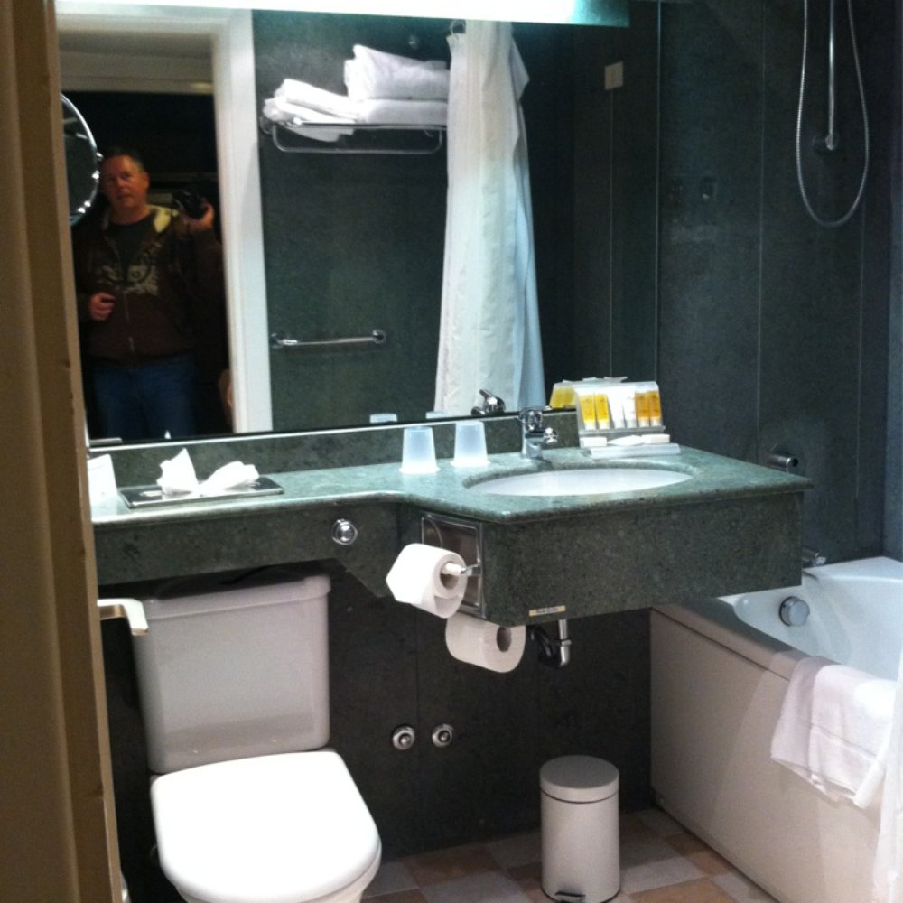 Crowne Plaza Rome - St. Peter's - Bathroom - Hotels Near Me - Rome, RM Crowne Plaza Rome - St. Peter's - Bathroom - Hotels Near Me - Rome, RM