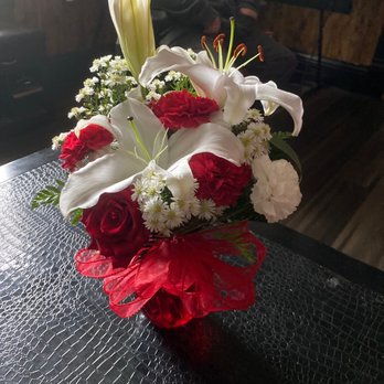Foster's Flowers - BEAUTIFUL FLOWER ARRANGEMENT AND ITS SO HEALTHY AND BEAUTIFUL - Florists Near Me - Mcalester, Oklahoma