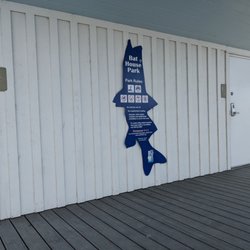 Matlacha Bat House Park - Restrooms at Bat House Park, Matlacha