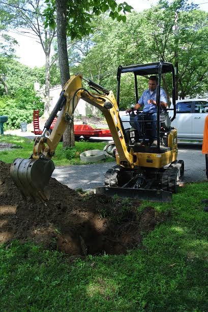 Slide of Emergency Cesspool & Sewer Cleaners