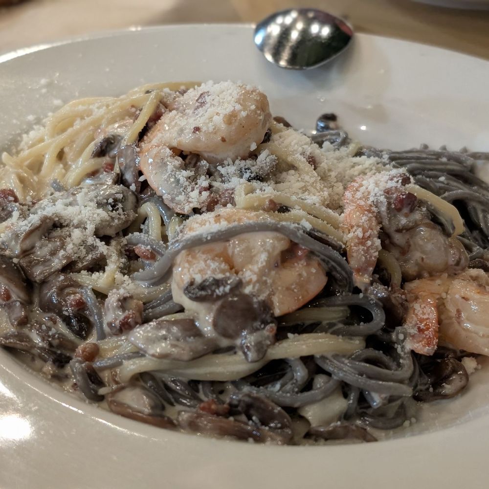 Maccheroni Republic - BIANCHI & NERI - Italian Near Me - Los Angeles, California