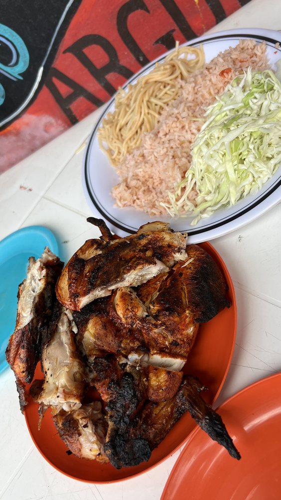 Pollos Asados Arguello