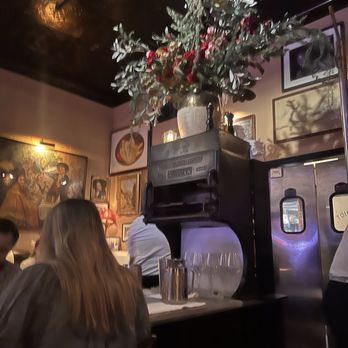 Raoul's Restaurant - Gorgeous decor - French Near Me - New York, New York Raoul's Restaurant - Gorgeous decor - French Near Me - New York, New York