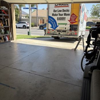 Honest A's Affordable Moving - Moving truck arriving - Movers Near Me Honest A's Affordable Moving - Moving truck arriving - Movers Near Me