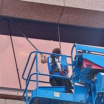 Window King - Window Washing Near Me - Colorado Springs, Colorado Window King - Window Washing Near Me - Colorado Springs, Colorado