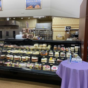 Jewel-Osco - a display of cakes and pastries - Grocery Near Me - Mount Prospect, Illinois