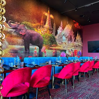 MaKiin - Thai Near Me - Houston, Texas MaKiin - Thai Near Me - Houston, Texas