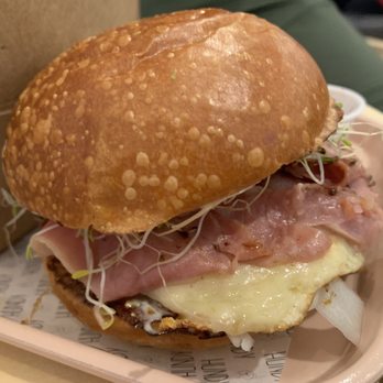 Hundy - Smoked meat breakfast sandwich - Burgers Near Me - Vancouver, British Columbia Hundy - Smoked meat breakfast sandwich - Burgers Near Me - Vancouver, British Columbia