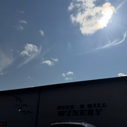 Honker Hill Winery - Outside