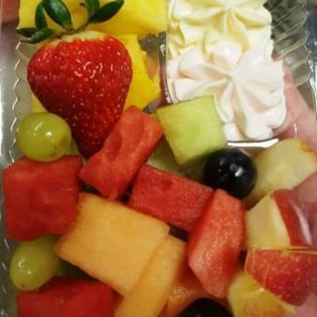 Dining Around Cafe and Catering - Fresh Fruit with homemade Strawberry and Vanilla Yogurt Dip - Delis Near Me - Durant, Oklahoma