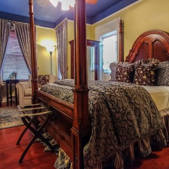 Cedar House Inn - The Biscayne - Bed & Breakfast Near Me - Saint Augustine, Florida