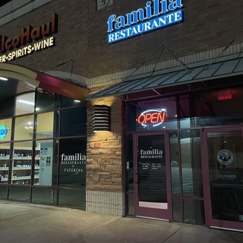 Familia Restaurante - Seafood Near Me - Irving, Texas