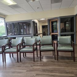 Clay Eye Physicians & Surgeons - Waiting room...