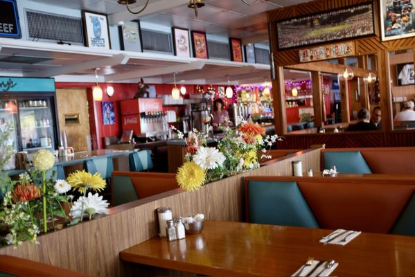 Lenny’s Restaurant by null