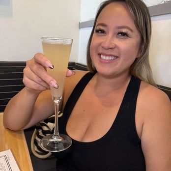 Eat Chow - Mimosa - Breakfast & Brunch Near Me - Newport Beach, California Eat Chow - Mimosa - Breakfast & Brunch Near Me - Newport Beach, California