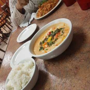 Pho and Thai - Beef curry - Vietnamese Near Me - Eagle River, Alaska