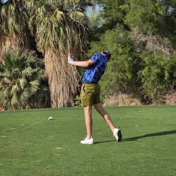 Desert Willow Golf Resort - Hitting off the tee - Golf Near Me - Palm Desert, California
