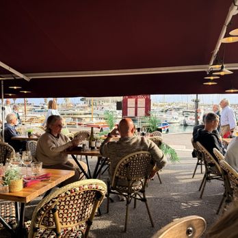 Chez César - Mediterranean Near Me - Cassis, 13