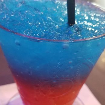 Dave & Buster's Rosemont - My delicious Original Adult Snow Cone ($4.50) - Arcades Near Me - Rosemont, Illinois