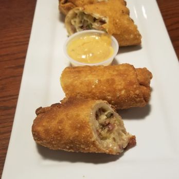 McDill's Irish Pub - Irish Egg Rolls - Irish Pub Near Me - Collinsville, Illinois McDill's Irish Pub - Irish Egg Rolls - Irish Pub Near Me - Collinsville, Illinois