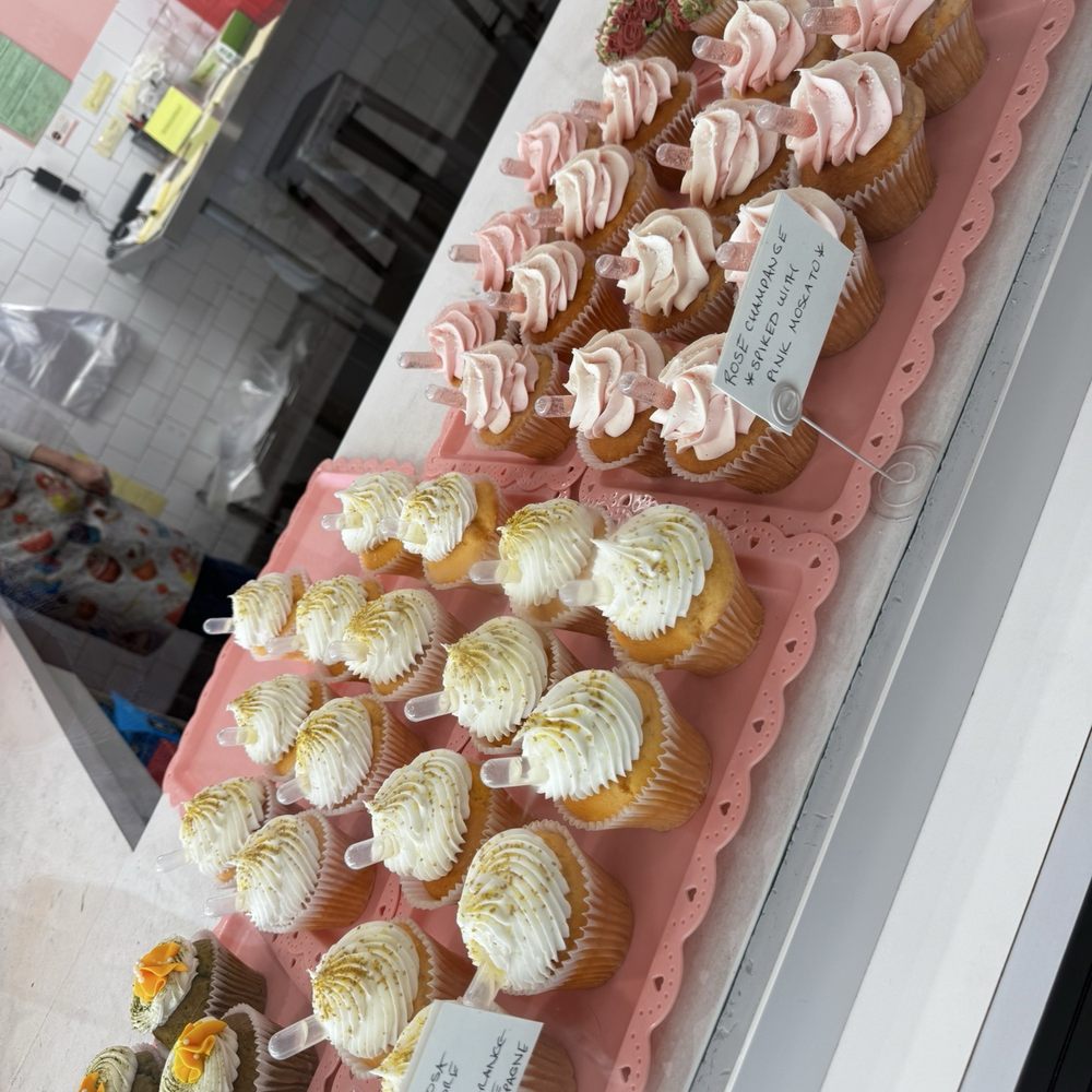 SmallCakes - Richmond - Cupcakes Near Me - Richmond, Texas SmallCakes - Richmond - Cupcakes Near Me - Richmond, Texas
