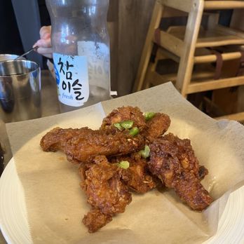 Hansang Tofu - 14. Chicken Wings half (soy garlic) - Korean Near Me - Milpitas, California Hansang Tofu - 14. Chicken Wings half (soy garlic) - Korean Near Me - Milpitas, California