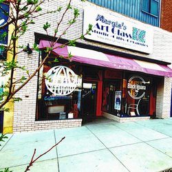 The Black Iguana - Margie's store front