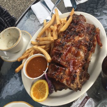 Brad's Restaurant - Full Rack of Ribs - Seafood Near Me - Pismo Beach, California