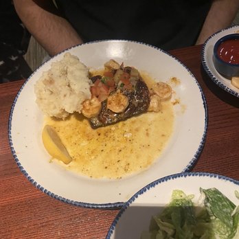 Red Lobster - Salmon - Seafood Near Me - Concord, North Carolina