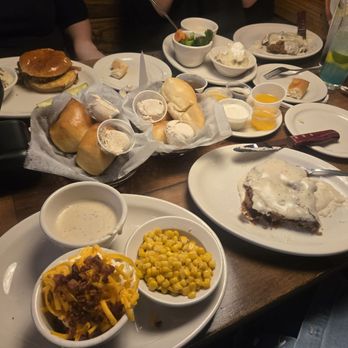 Texas Roadhouse - Country Fried Steak, Sauces to dip the bread in, pulled pork sandwich, loaded mash potatoes, buttered corn, fresh veggies, bread and butter - American Near Me - Henderson, Nevada Texas Roadhouse - Country Fried Steak, Sauces to dip the bread in, pulled pork sandwich, loaded mash potatoes, buttered corn, fresh veggies, bread and butter - American Near Me - Henderson, Nevada