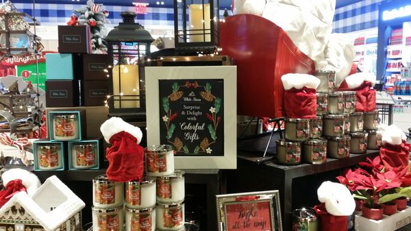 Bath & Body Works by null