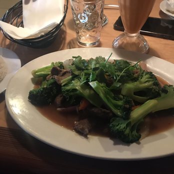 Saigon Star - Beef and broccoli - Vietnamese Near Me - San Diego, California Saigon Star - Beef and broccoli - Vietnamese Near Me - San Diego, California