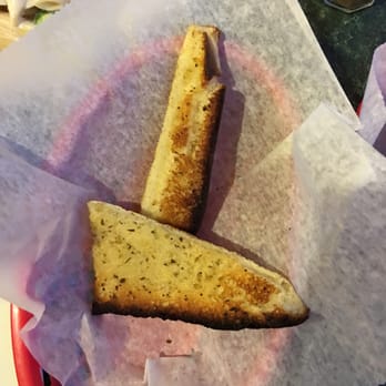 Mamma Mia's Restaurant & Pizzeria - Italian Near Me - Everett, Massachusetts