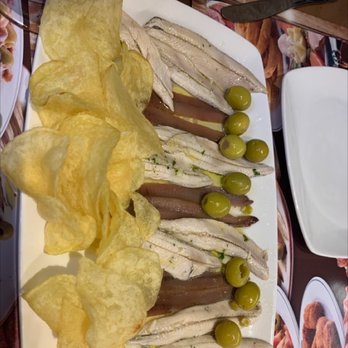 Don Jamon - Anchovies with potato chips - Tapas/Small Plates Near Me - Madrid, M